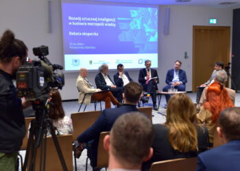 Konferencja „Rozwój sztucznej inteligencji w budowie metropolii wiedzy” w Politechnice Gdańskiej